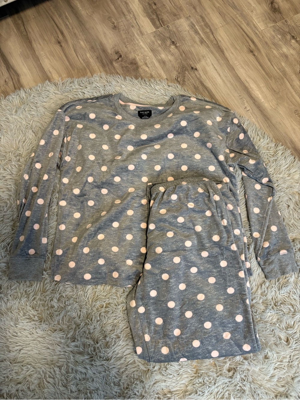 Kate Spade Gray Polka Dot Pajama Set - Pink Dots